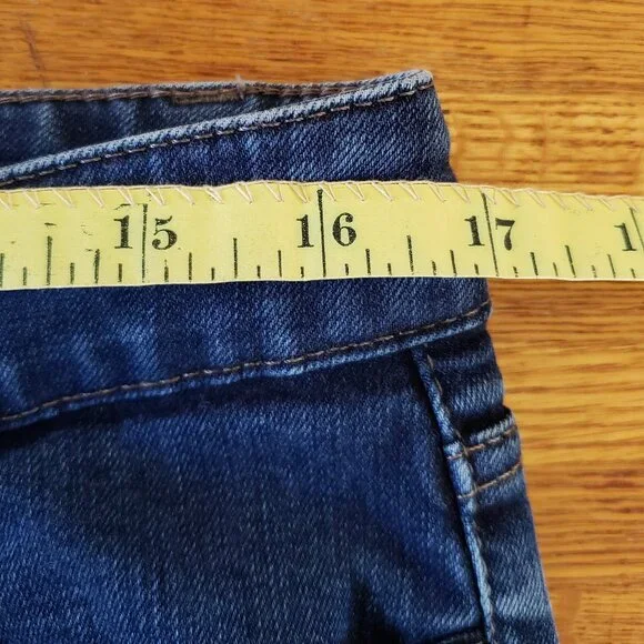 EUC women's Talbots Simply Flattering 5-pocket straight jeans 12P - Picture 7 of 13